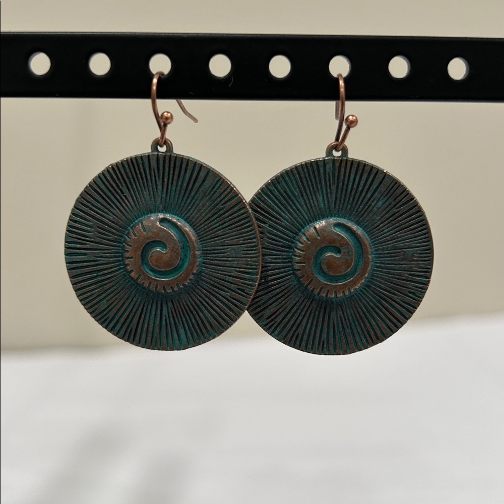 Elegant Turquoise and Gold Spiral Earrings